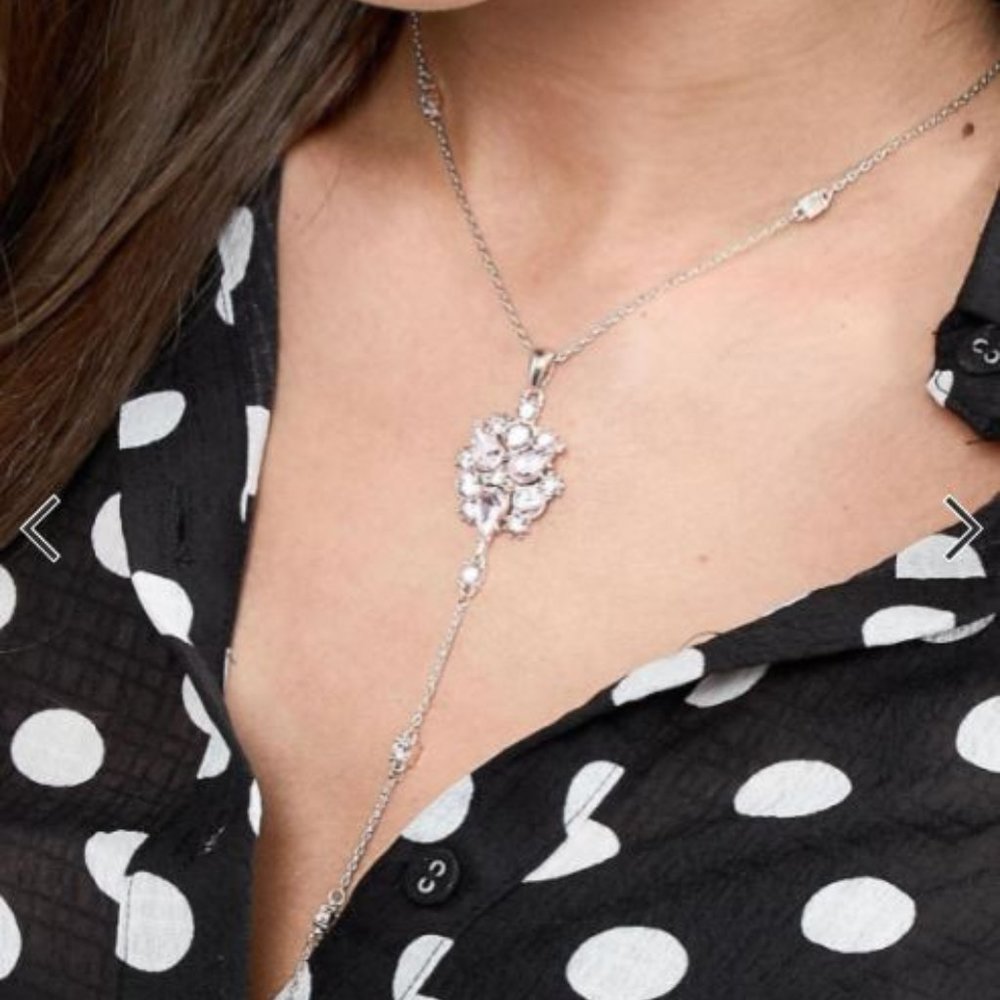 ASOS NWT Lipsy Rose and Pink Cluster Necklace